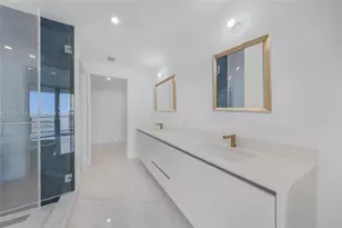700 NE 24th St, Miami, FL 33137 - Photo 26