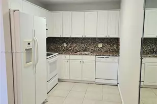 251 SW 132nd Way, Pembroke Pines, FL 33027 - Photo 6