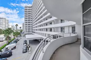 5555 Collins Ave, Miami Beach, FL 33140 - Photo 18