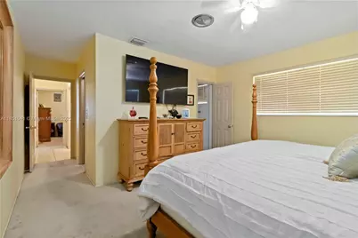 1545 NE 158th St, North Miami Beach, FL 33162 - Photo 20