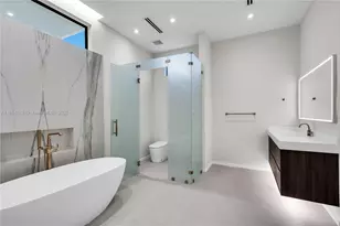 12190 NW 6th St, Miami, FL 33182 - Photo 40