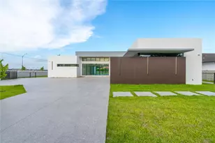 12190 NW 6th St, Miami, FL 33182 - Photo 8