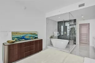 700 NE 24th St, Miami, FL 33137 - Photo 12