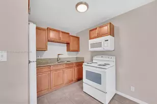 2610 Riverland Dr, Fort Lauderdale, FL 33312 - Photo 6