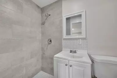 2610 Riverland Dr #B, Fort Lauderdale, FL 33312 - Photo 12