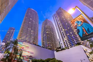 55 SW 9th St, Miami, FL 33130 - Photo 44