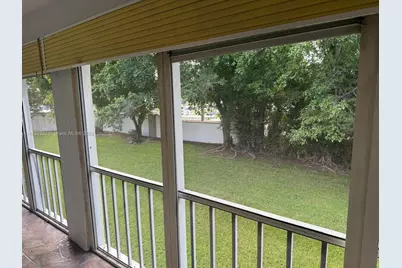 1102 Bahama Bnd #D2, Coconut Creek, FL 33066 - Photo 20