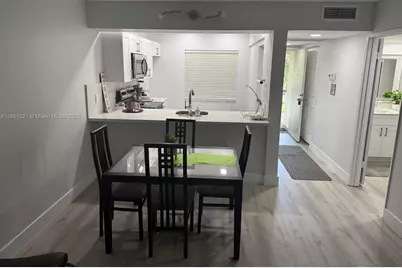 1102 Bahama Bnd #D2, Coconut Creek, FL 33066 - Photo 8