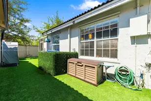 18266 NW 6th St, Pembroke Pines, FL 33029 - Photo 16