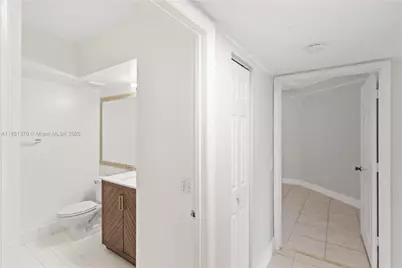 9645 NW 1st Ct #1-209, Pembroke Pines, FL 33024 - Photo 44