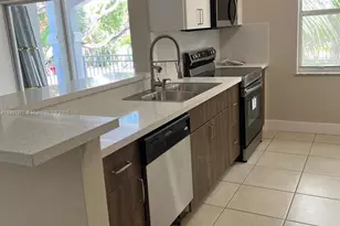 9645 NW 1st Ct, Pembroke Pines, FL 33024 - Photo 14