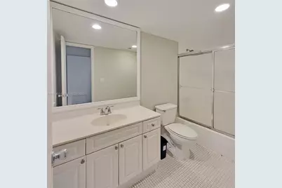 19380 Collins Ave #1107, Sunny Isles Beach, FL 33160 - Photo 6
