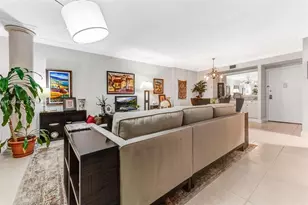 4330 Hillcrest Dr, Hollywood, FL 33021 - Photo 10