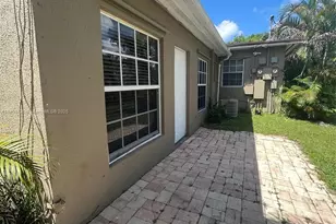 2410 Thomas St, Hollywood, FL 33020 - Photo 2