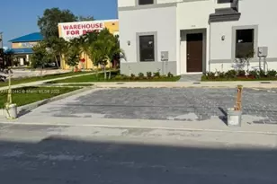 1037 NW 1st Ave, Florida City, FL 33034 - Photo 2