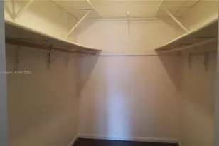 3860 NE 170th St, North Miami Beach, FL 33160 - Photo 8