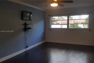 3860 NE 170th St, North Miami Beach, FL 33160 - Photo 10