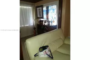 321 NW 13th Ave, Miami, FL 33125 - Photo 4