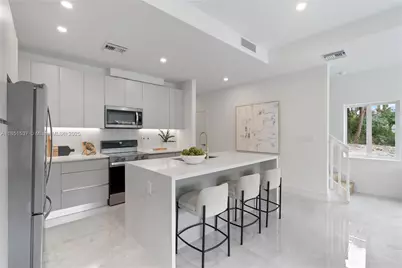1571 NW 94th Way #11, Coral Springs, FL 33071 - Photo 2