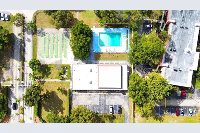 942 NE 199th St #302, Miami, FL 33179 - Photo 24