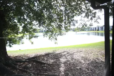 510 W Park Dr #105, Miami, FL 33172 - Photo 28