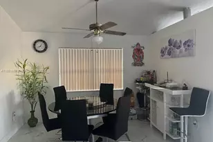 10000 SW 9th Ct, Pembroke Pines, FL 33025 - Photo 6