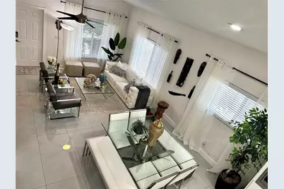 11 NE 151st St, Miami, FL 33162 - Photo 10