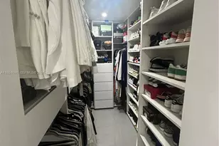 11 NE 151st St, Miami, FL 33162 - Photo 38