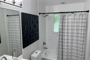 11 NE 151st St, Miami, FL 33162 - Photo 84