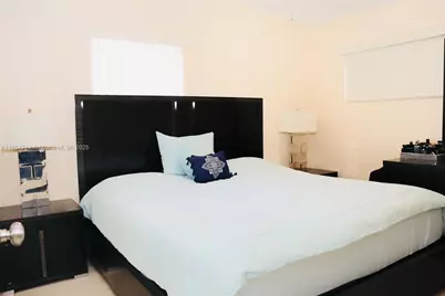 1847 W 2nd Ave, Hialeah, FL 33010 - Photo 12