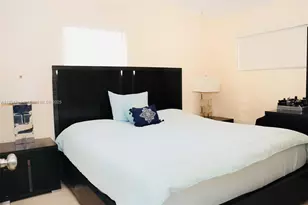 1847 W 2nd Ave, Hialeah, FL 33010 - Photo 12