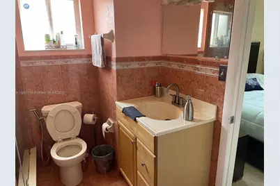 1847 W 2nd Ave, Hialeah, FL 33010 - Photo 18