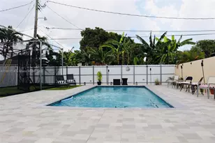 1847 W 2nd Ave, Hialeah, FL 33010 - Photo 4