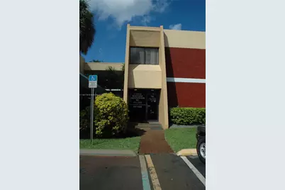 7600 W 20th Ave #108, Hialeah, FL 33016 - Photo 12