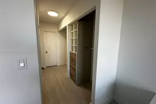 2780 NE 183rd St, Aventura, FL 33160 - Photo 10