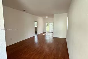 372 NE 26th Pl, Homestead, FL 33033 - Photo 8