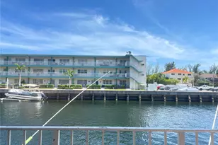 3944 NE 167th St, North Miami Beach, FL 33160 - Photo 14
