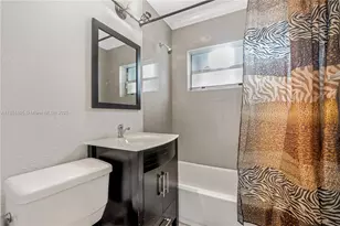 5325 SW 22nd St, West Park, FL 33023 - Photo 18