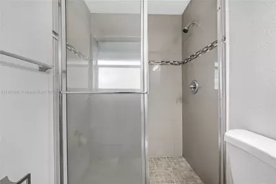 5325 SW 22nd St, West Park, FL 33023 - Photo 12