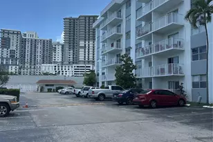 16465 NE 22nd Ave, North Miami Beach, FL 33160 - Photo 2