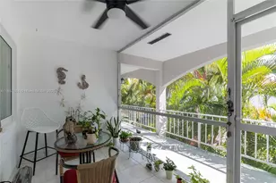 581 Blue Heron Dr, Hallandale Beach, FL 33009 - Photo 4