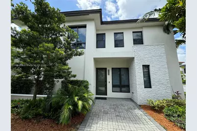 8283 NW 47th Ln, Doral, FL 33166 - Photo 2