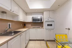 3901 S Ocean Dr, Hollywood, FL 33019 - Photo 14