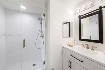 1155 Brickell Bay Dr #203, Miami, FL 33131 - Photo 14