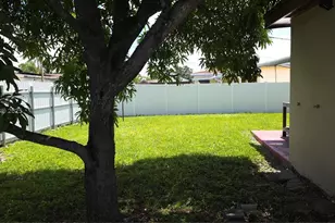 7813 Shalimar St, Miramar, FL 33023 - Photo 26