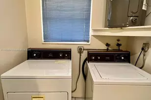 8151 NW 15th Ct, Pembroke Pines, FL 33024 - Photo 14
