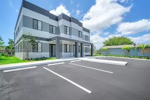 309 NW 7th Ct, Hallandale Beach, FL 33009 - Photo 28