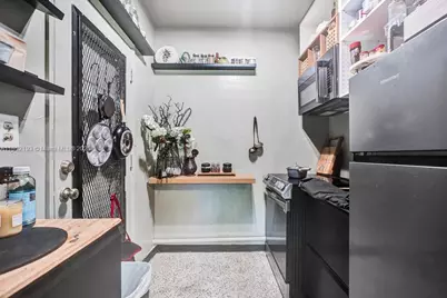 70 NE 152nd St, Miami, FL 33162 - Photo 20