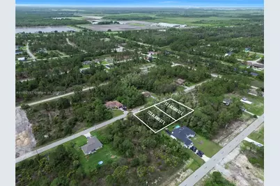 723 Alamo St E, Lehigh Acres, FL 33974 - Photo 6