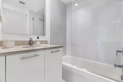 3250 NE 1st Ave #605, Miami, FL 33137 - Photo 26